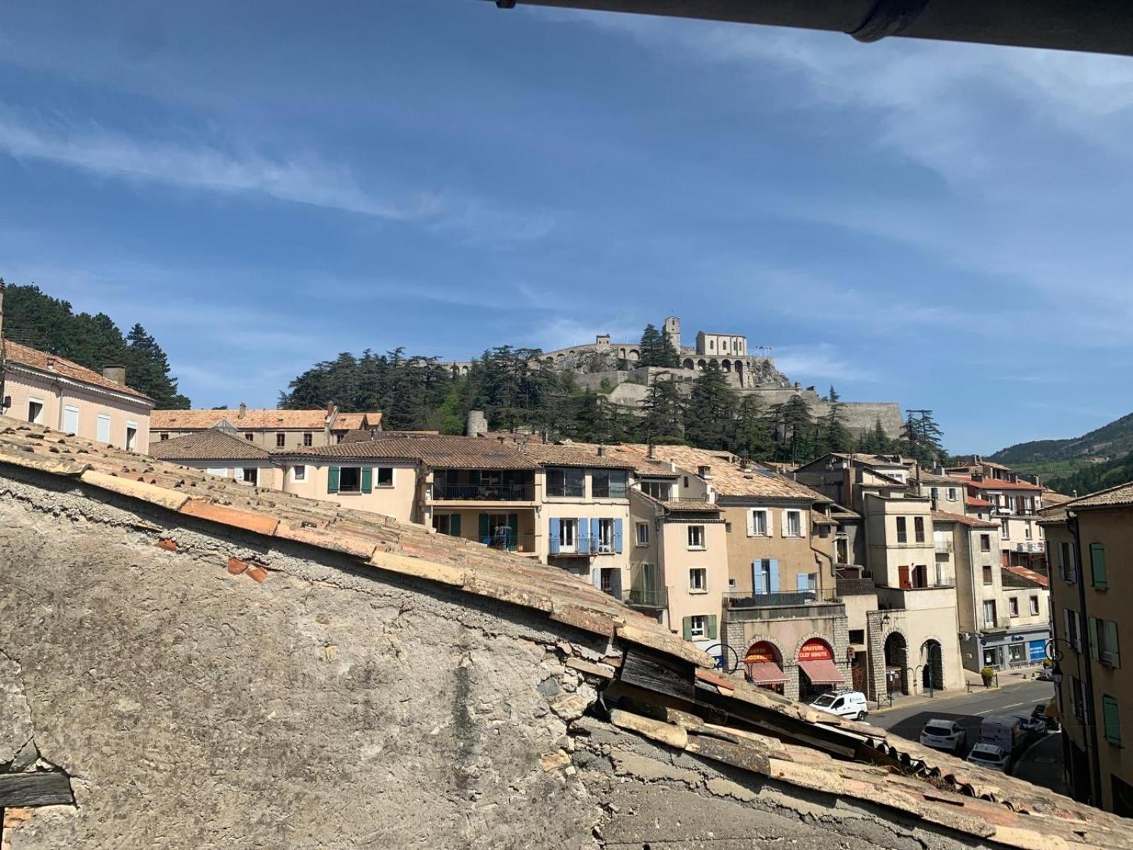 Le Jalet En Provence - Penthouse Apartment Sisteron Ngoại thất bức ảnh